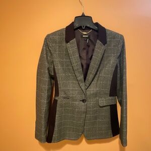 DKNY BLAZER SIZE 4